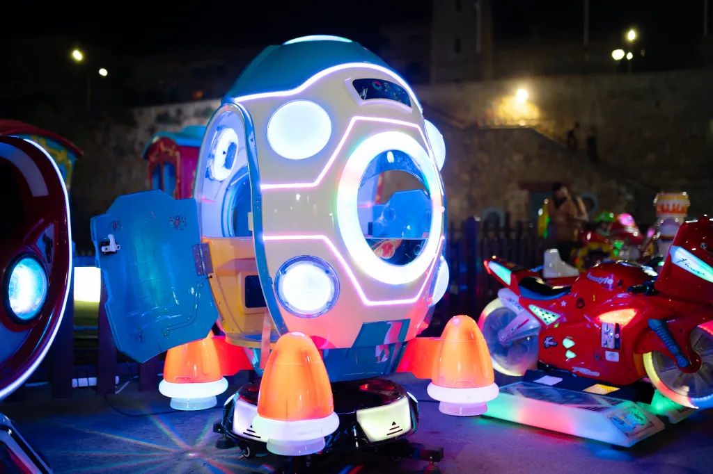 Gallery thumbnail image 15