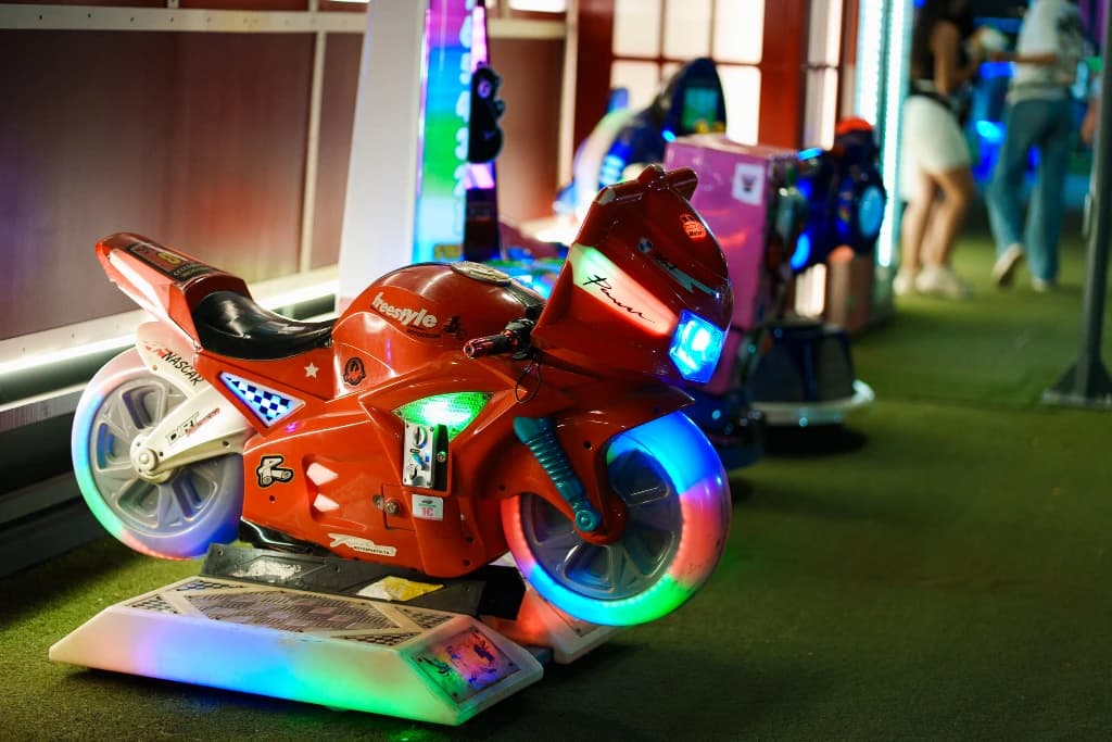 Home page carousel image slide 8