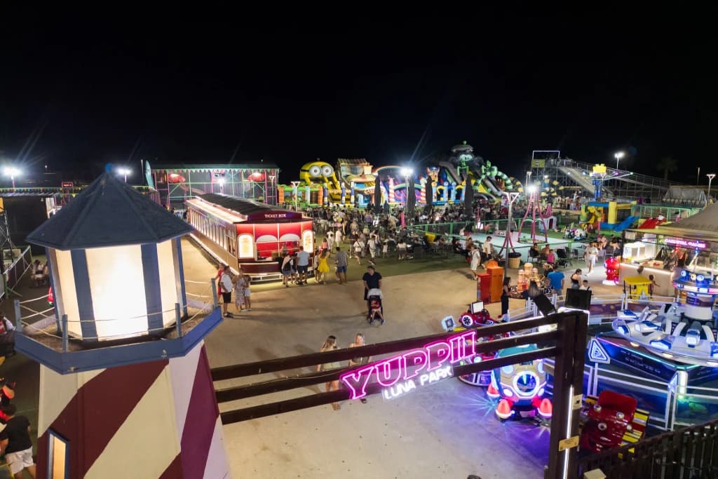 Home page carousel image slide 1